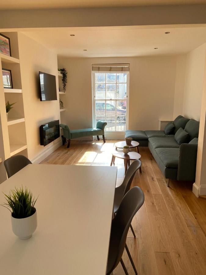 Warwick House - Stunning House With Terrace And Sea Views, Sleeps 11 Villa Worthing Exterior photo