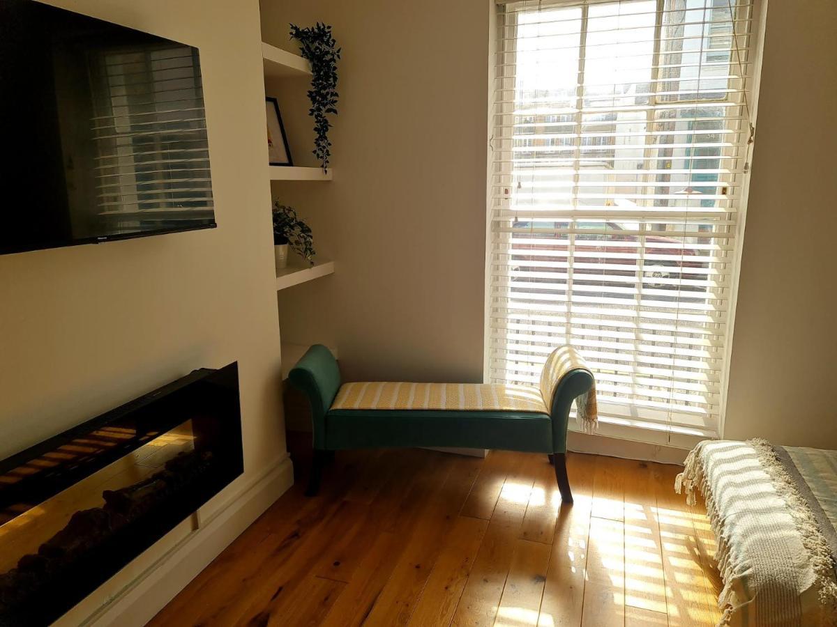 Warwick House - Stunning House With Terrace And Sea Views, Sleeps 11 Villa Worthing Exterior photo