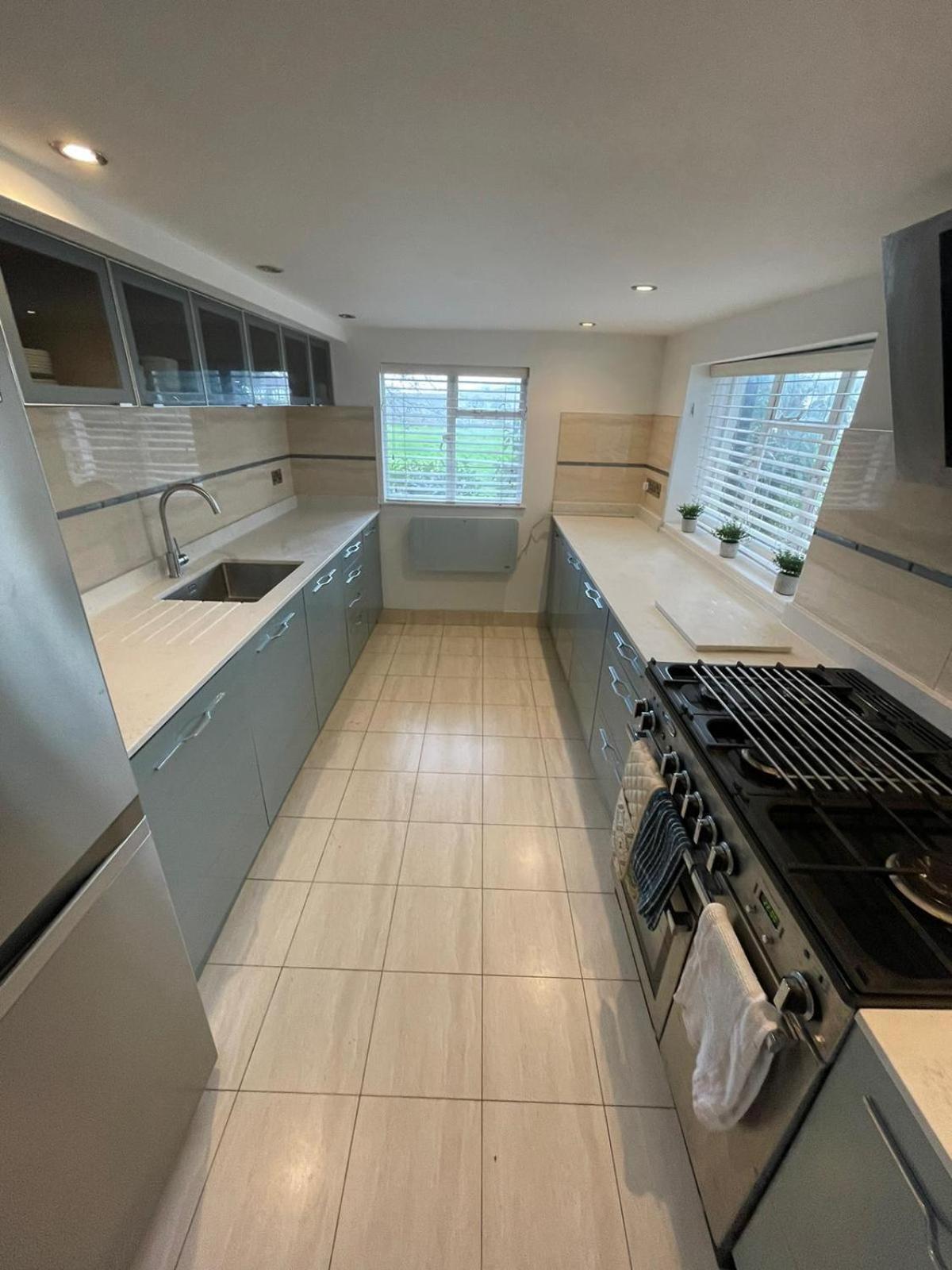 Warwick House - Stunning House With Terrace And Sea Views, Sleeps 11 Villa Worthing Exterior photo